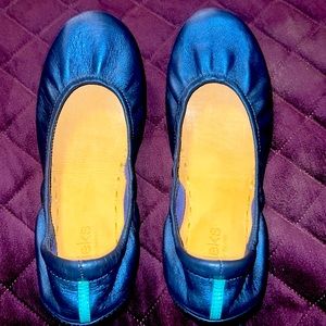 Midnight blue - No longer available. Size 9